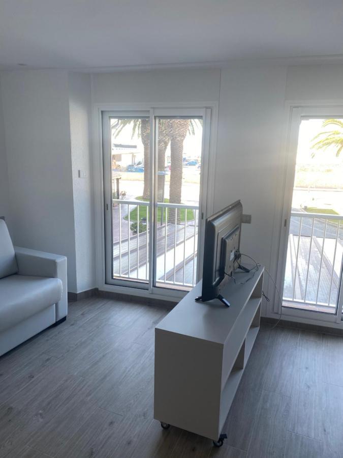 Loft Amb Vistes Al Mar By Apartaments La Catifa Паламос Екстериор снимка