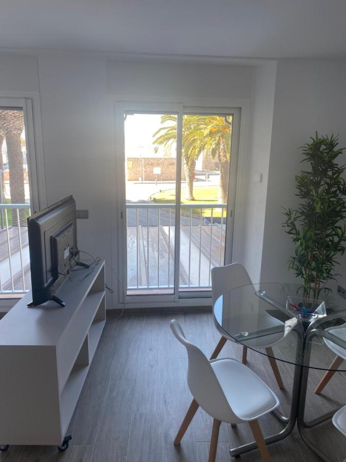 Loft Amb Vistes Al Mar By Apartaments La Catifa Паламос Екстериор снимка